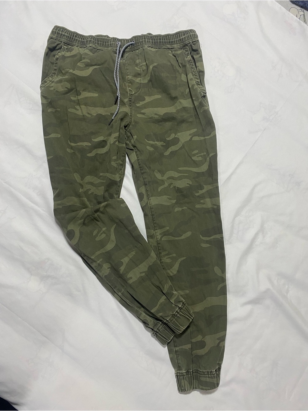 Aeropostale Men's Camo Jogger pants - Olive Green - Picture 4 of 13